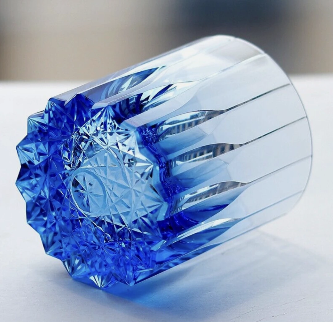 HIGH QUALITY K9 CRYSTAL - Crafted from premium K9 crystal, these old-fashioned cocktail glasses boast unique designs with hand-cut textures and distinctive patterns, adding an eternal touch of sophistication to any occasion.;STURDY HEAVY DUTY BASE DESIGN - Experience excellent quality with these whiskey glasses featuring sturdy, heavy bases to prevent tipping over. Their beautiful design and solid construction ensure a comfortable and enjoyable drinking experience.;UNIQUE AND STYLISH DESIGN - Elevate your cocktail game with these stunning old-fashioned glasses. Their classic design and decent thickness not only enhance comfort but also add a touch of class to any setting, making them a gorgeous addition to your collection.;K9 MATERIAL ADVANTAGES - Crafted from K9 material, these glasses offer exceptional clarity, high transmittance, and superior hardness compared to ordinary whiskey glasses. The curved surfaces ensure smooth light transmission, reminiscent of a fluorescent lamp's glow.;MODERN ART DECO INSPIRATION - Inspired by Art Deco influences, this cut glassware set offers a contemporary twist on timeless style. Perfect for dinner parties, cocktail hours, or everyday use, these glasses add a touch of elegance to any gathering.;LUXURIOUS GIFT PACKAGING - Each whiskey glass tumbler is meticulously packaged in an elegant gift box, ensuring safe delivery to your doorstep. Whether it's a birthday, housewarming, wedding, or Christmas, these glasses make for an excellent gift choice, guaranteed to impress any recipient.